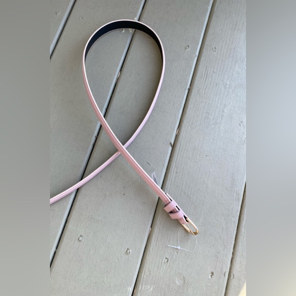 NWOT Light pink 3/4” width vegan belt with gold buckle, Size: S/M - Picture 2 of 6